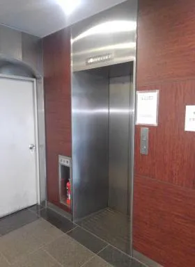 戸越銀座フロントビルの外観