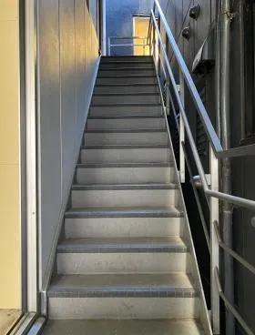 ライズ新橋の外観