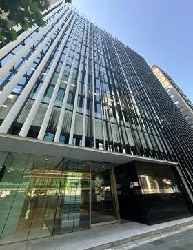 六本木Dスクエアビルの外観