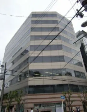靱イーストビルの外観