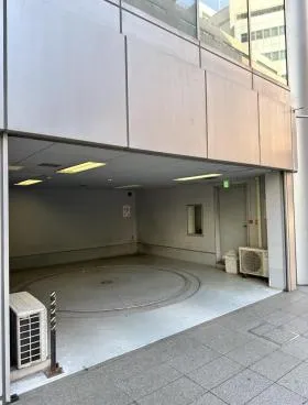 神田錦町安田(旧:メットライフ神田錦町)ビルの外観