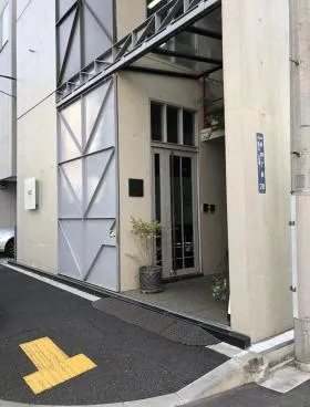saiブランドスクエアビルの外観