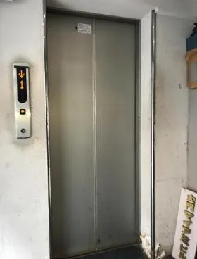 大門マイアミビルの外観
