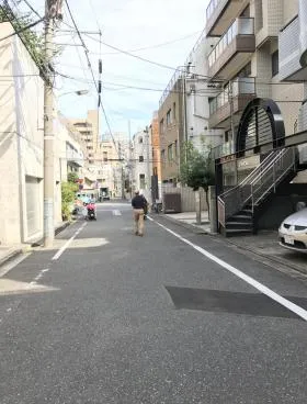 浅見ビルの外観