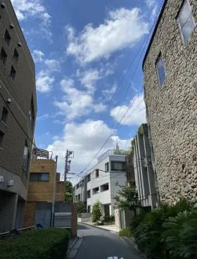 ストーンハウスⅡビルの外観