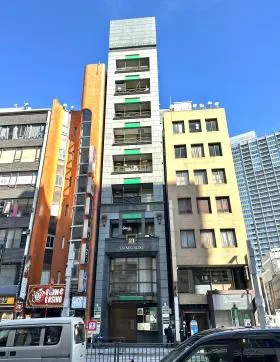 21泰明ビルの外観