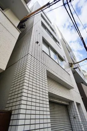 小林ビルの外観