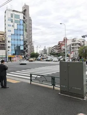 ウィン四ツ谷ビルの外観