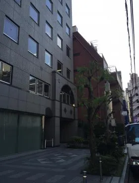 BN御苑ビルの外観