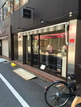 サンライズビルの外観