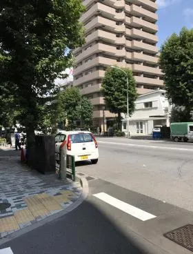 サンデシカビルの外観