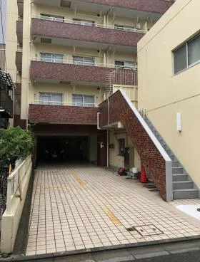 シャトレー新宿御苑Ⅰビルの外観