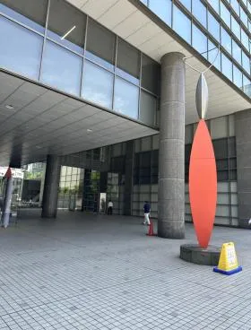 サンエスプラザビルの外観