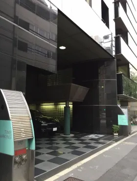 新宿第七葉山ビルの外観