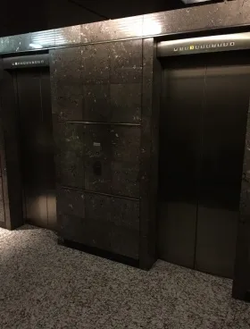 新宿第七葉山ビルの外観