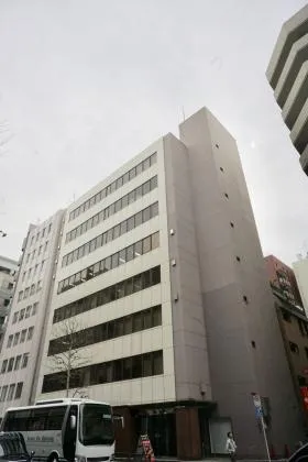 あいおい損保新宿東共同ビルの外観