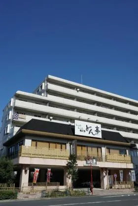 エスタブロマサキビルの外観