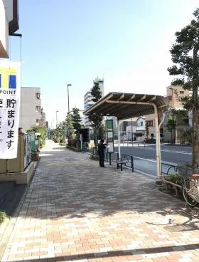 エスタブロマサキビルの外観