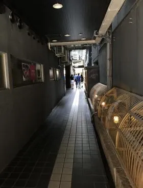 花岡ビルの外観