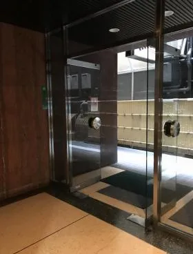 花岡ビルの外観