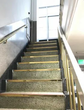 神田泰成ビルの外観