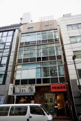 神田泰成ビルの外観