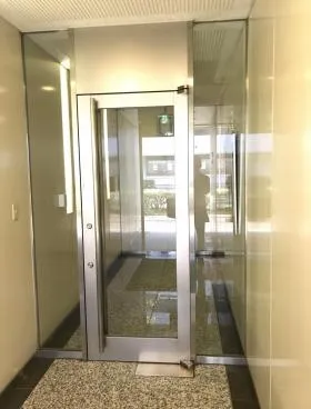 産経横浜ビルの外観