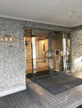小田急駿河台ビルの外観