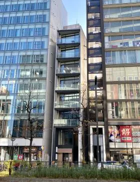 JLBグランエクリュ四ツ谷ビルの外観