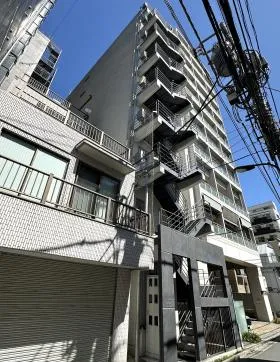 JLBグランエクリュ四ツ谷ビルの外観