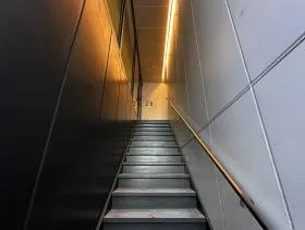 JLBグランエクリュ四ツ谷ビルの外観