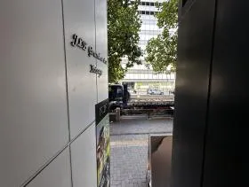 JLBグランエクリュ四ツ谷ビルの外観