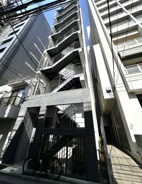 JLBグランエクリュ四ツ谷ビルの外観