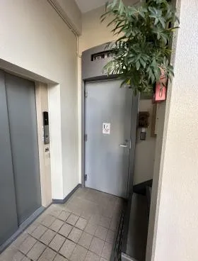 ヒロビルの外観