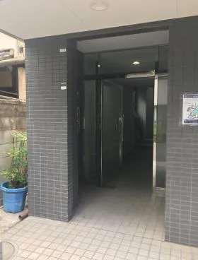 東條ビルの外観