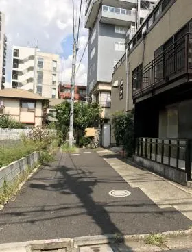 神宮前3丁目店ビルの外観