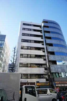 新小伝馬町ビルの外観