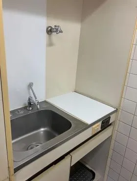 新小伝馬町ビルの外観