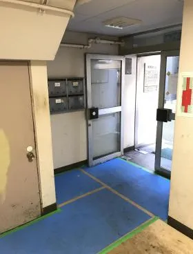 東専堂ビルの外観