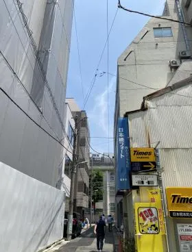 コンポジット日本橋三越前ビルの外観