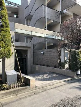 コートガーディニアビルの外観