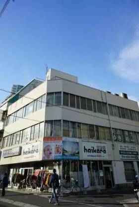 ヤナセビルの外観