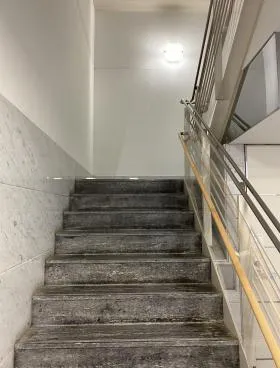 新共立ビルの外観