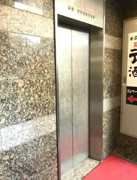 大同ビルの外観