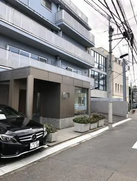 麻布スカイマンションの外観