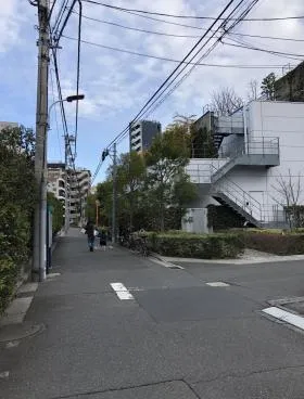 麻布スカイマンションの外観