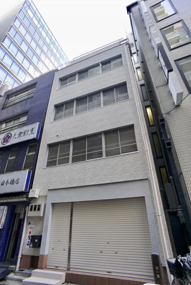三石ビル