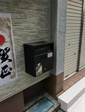 三石ビルの外観
