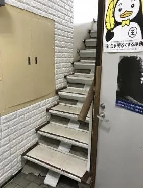 いせ市ビルの外観