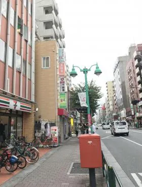 いせ市ビルの外観